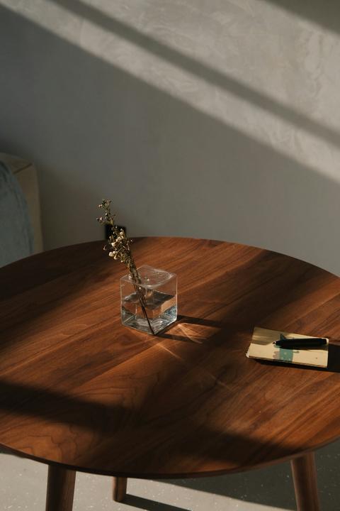 Rond massief kersen tafelblad met doorlopende lamellen,